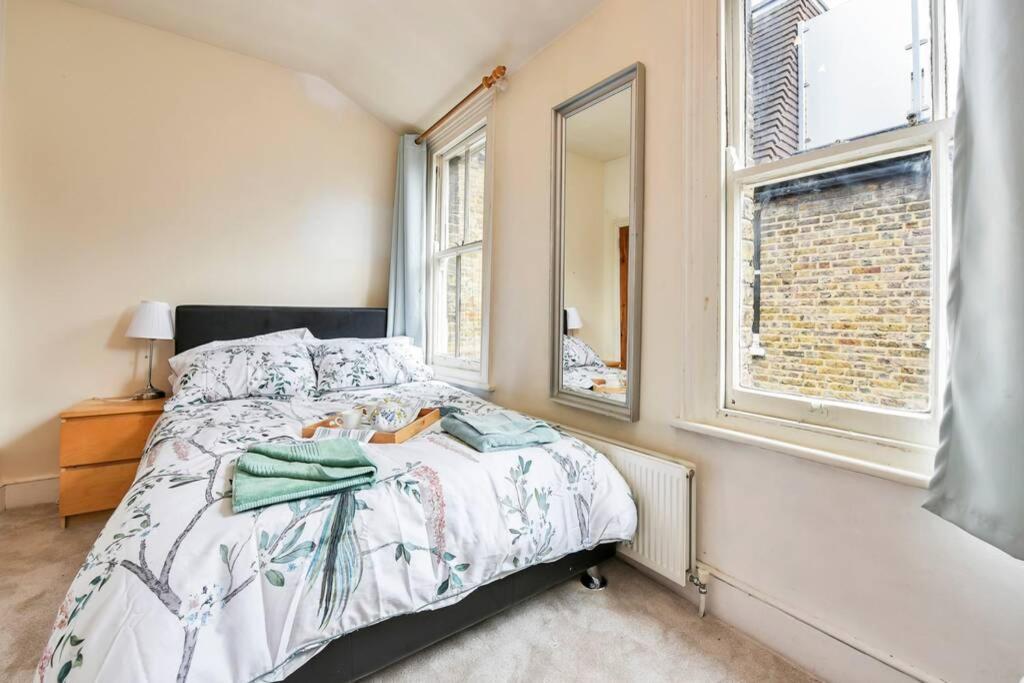 Groves 4 Bedroom, Shepherds Bush London Exteriör bild
