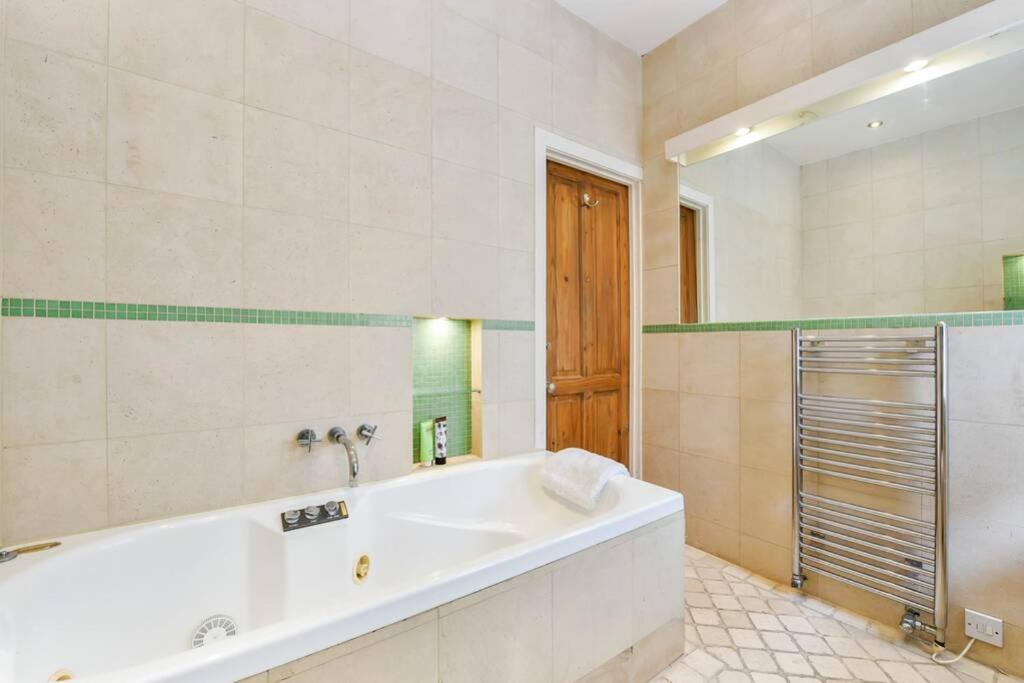 Groves 4 Bedroom, Shepherds Bush London Exteriör bild