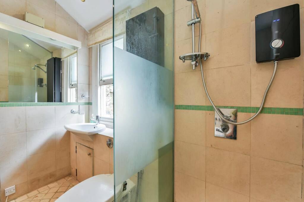 Groves 4 Bedroom, Shepherds Bush London Exteriör bild